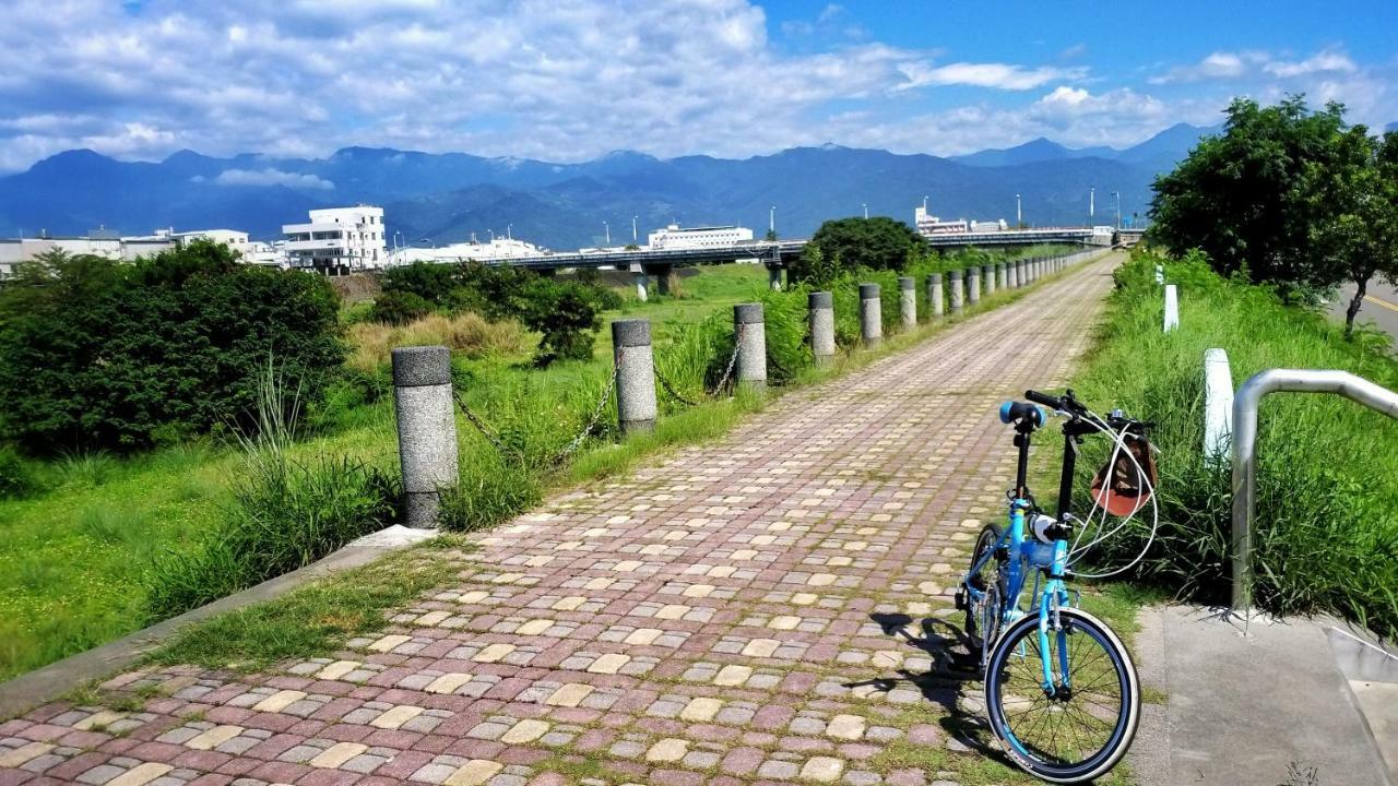 Cong Sen Backpackers Hostel Taitung Екстер'єр фото